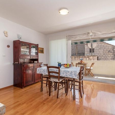 Apartment Bruno Трогир Екстериор снимка