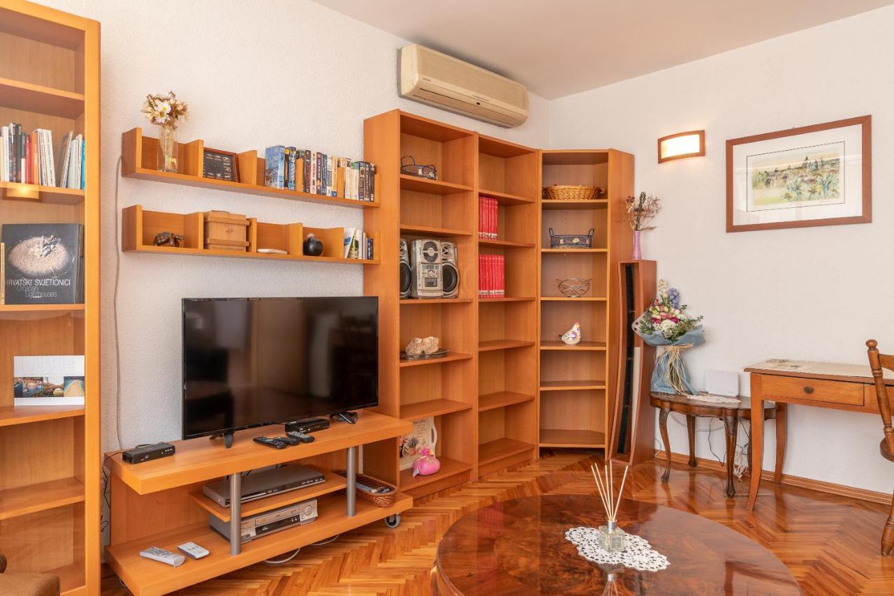 Apartment Bruno Трогир Екстериор снимка