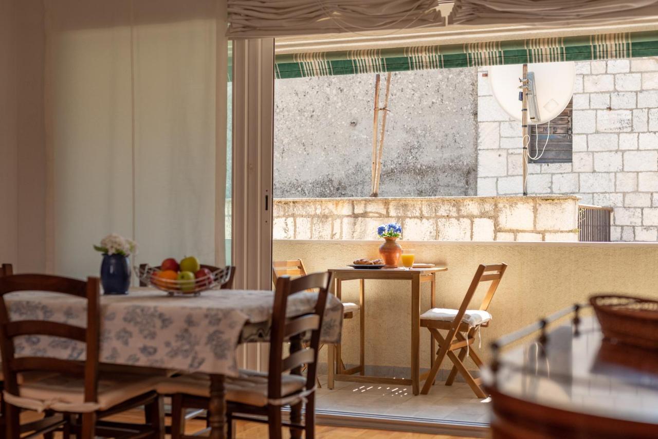 Apartment Bruno Трогир Екстериор снимка